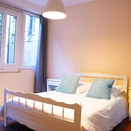 Wonderhost, Spacieux Et Calme En Coeur De Pau