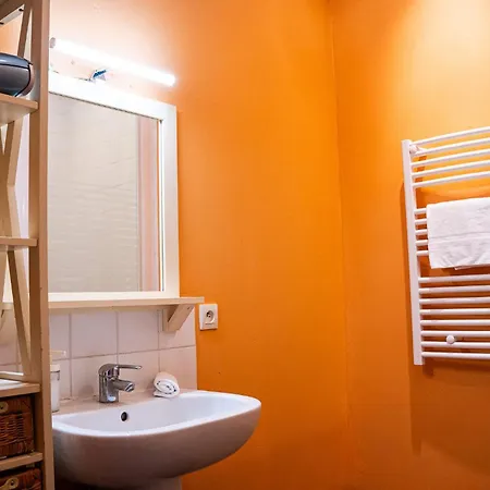 Wonderhost, Spacieux Et Calme En Coeur De 아파트 포