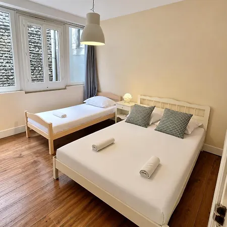 Wonderhost, Spacieux Et Calme En Coeur De *