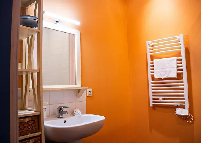 Wonderhost, Spacieux Et Calme En Coeur De Daire Pau